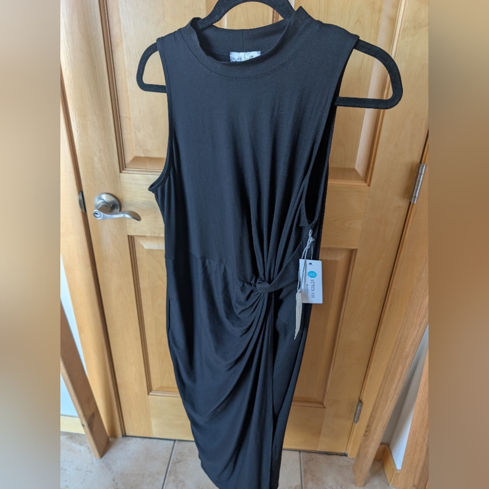Abigail Ribbed Knit Twist Midi Dress